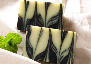 Marbled Charcoal Goats Milk and Shea Butter Melt and Pour Soap Tutorial