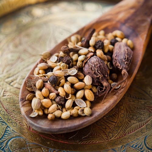 Sandalwood and Black Cardamom Fragrance Oil